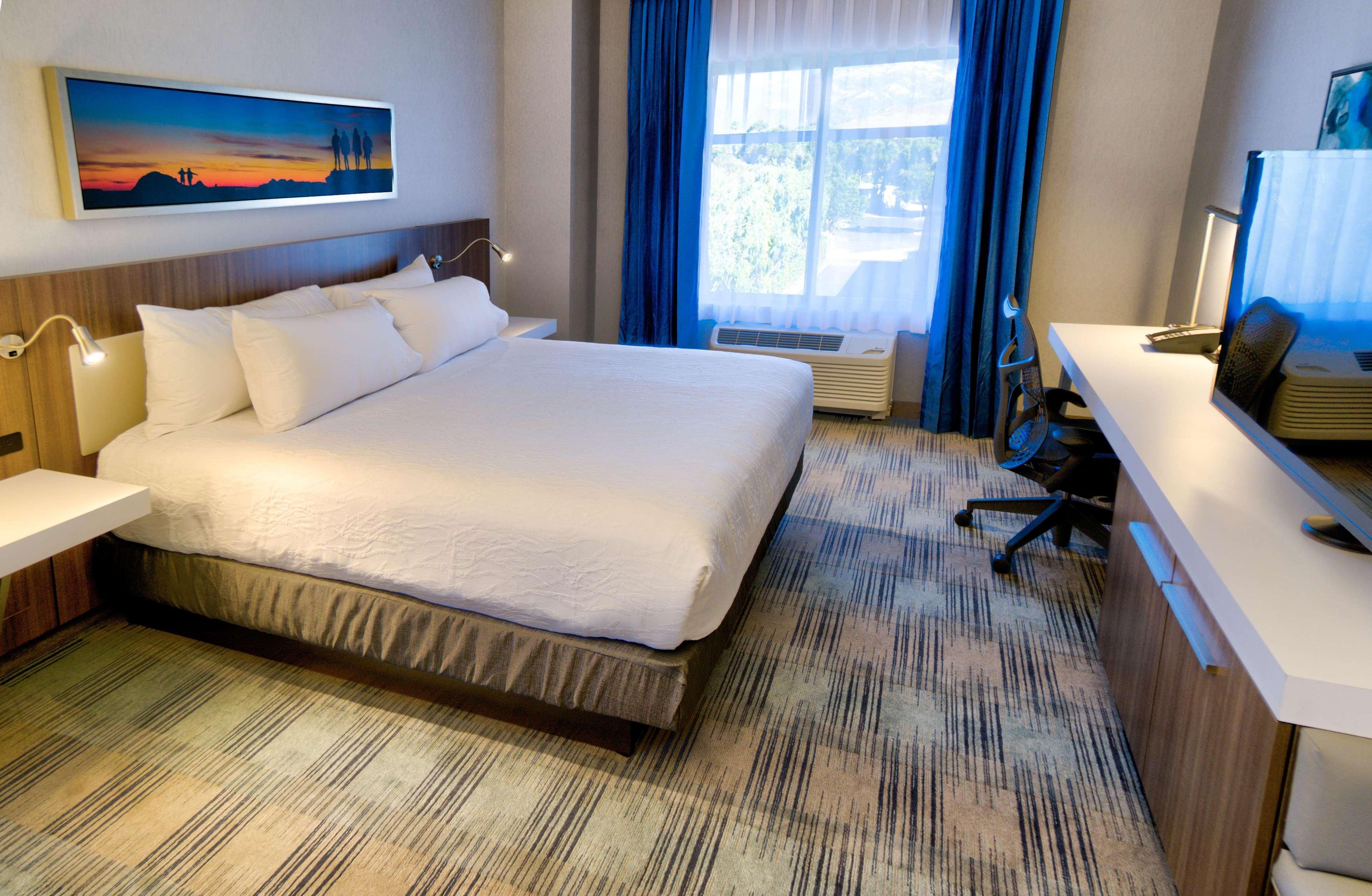 Hilton Garden Inn Santa Barbara/Goleta Exteriör bild